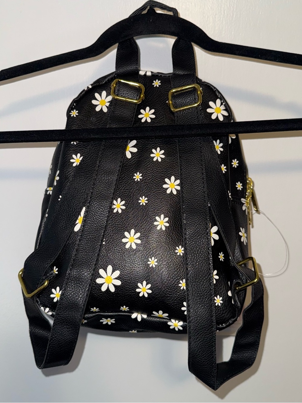 Jessica Simpson Black Daisy Mini Backpack - Picture 4 of 5